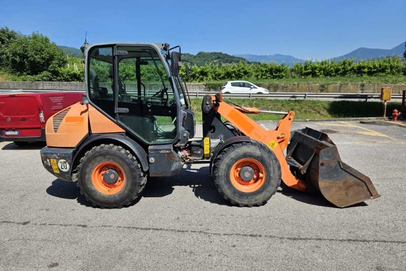 OmecoHub - Immagine KOMATSU WA70-7